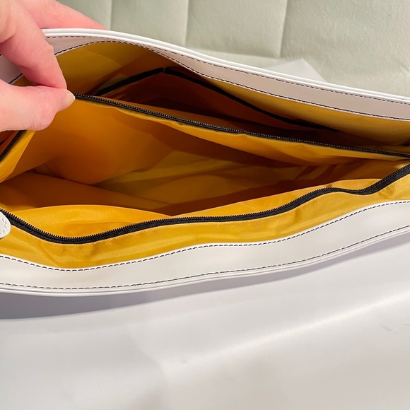 ECCO White Messenger Bag Shoulder Bag - Picture 10 of 16